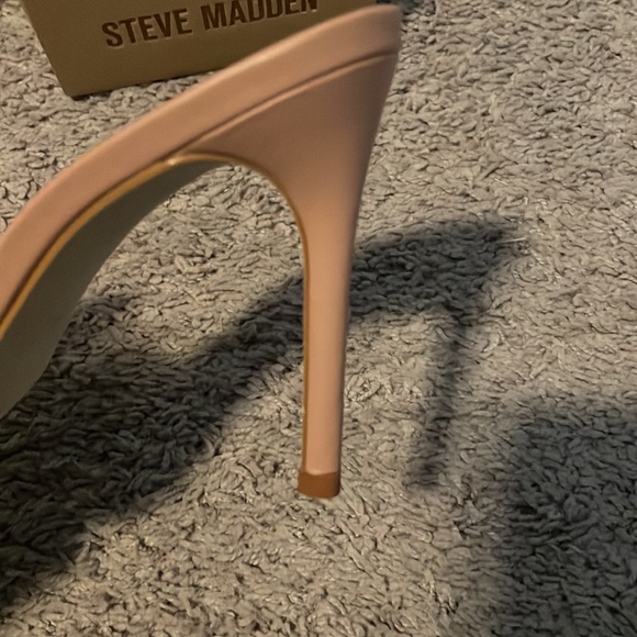 Brand new never been worn Steve Madden clear slip on heels - Picture 5 of 7